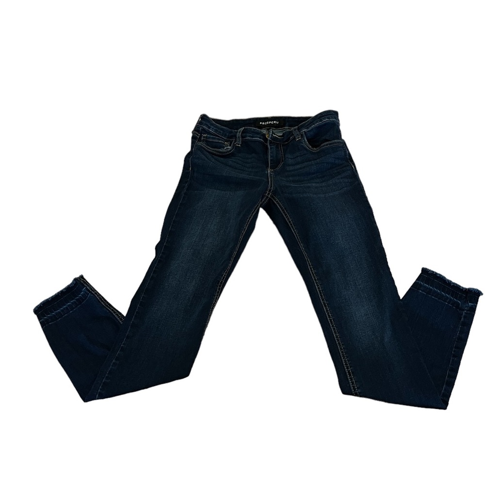 Prosperity Size 28 dark wash skinny Jeans